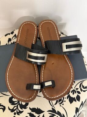 Bernardo Black Strappy Leather Slide Sandals with Brown Footbed